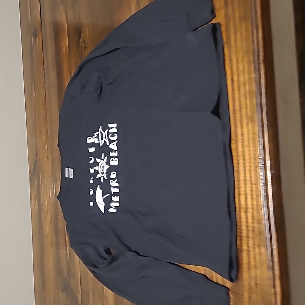 Gildan long sleeve beach shirt